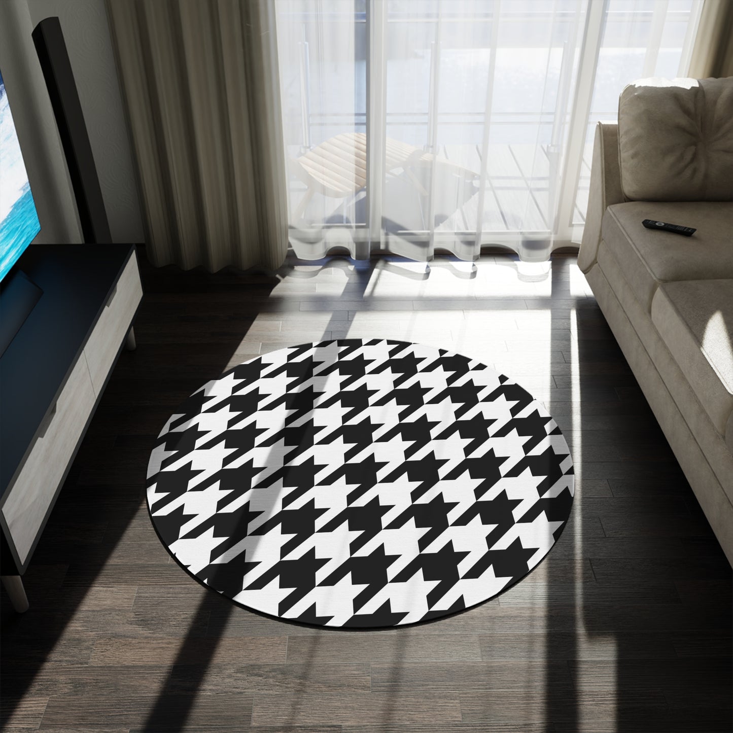 Houndstooth Print Round Rug